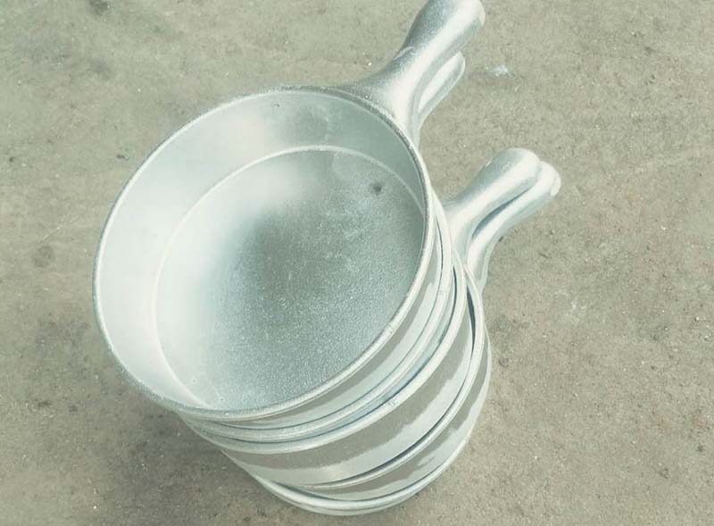 嘉兴铝制小奶锅平底锅